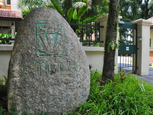 Almaspuri, Mont Kiara