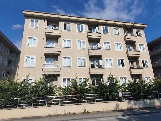 Almina'dan Koşu Yolu Üzerinde 2+1 Kiralık Daire