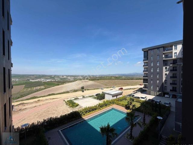 Almina'dan Havuzlu Site İçerisinde Kiralık Daire