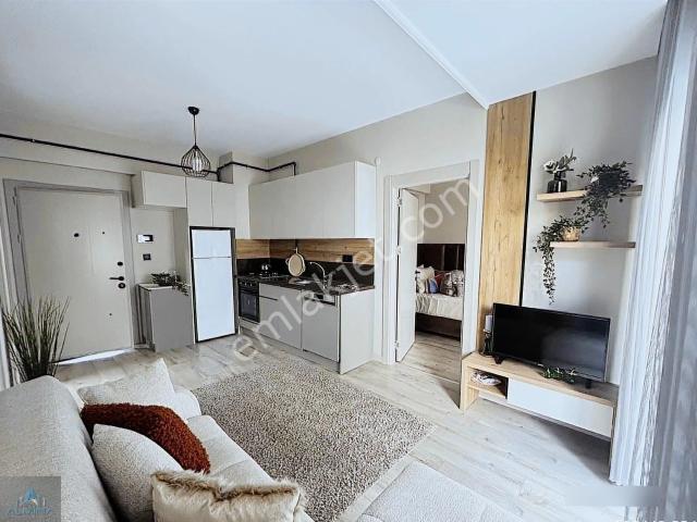 Alminadan Sıfır Site İçi 2+1 Özel Tasarım Kiralık Daire