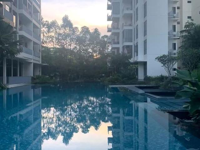 Almond Crescent D23, Condominium