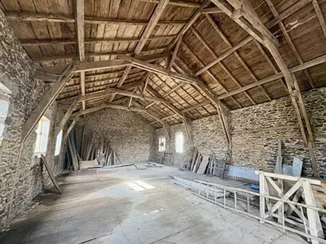 Almont les Junies 12300 Achat / Vente maison 3 pièces t3 au dernier étage cave