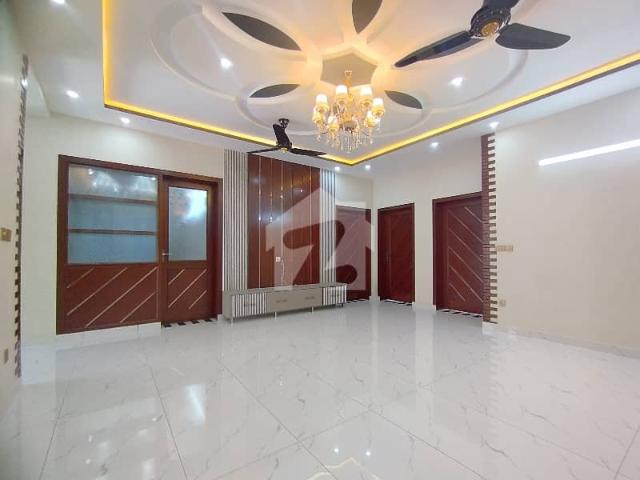 Almost Brand New House Available For Sale In CBR Town Investor Alert