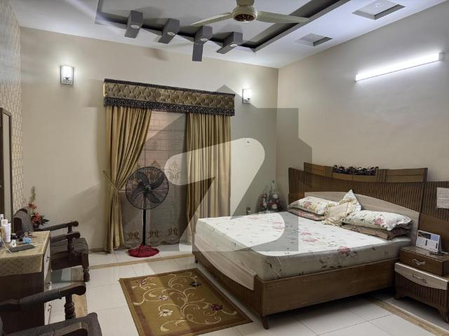 Almost brand new 400 sq yards double story 100 feet road house available for sale gulistan e jauhar block 3