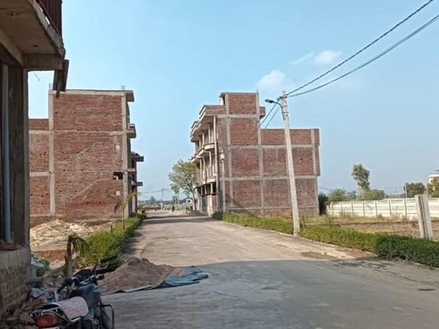 Alok Property 1200 Sq.Ft. Plot in Gosainganj Lucknow Listing ID: #9971