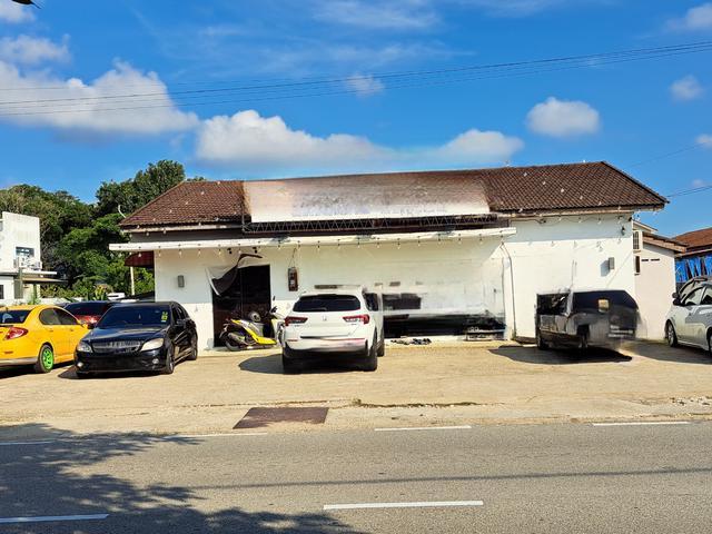 Alor Akar Bungalow Big Land 7115sf Freehold