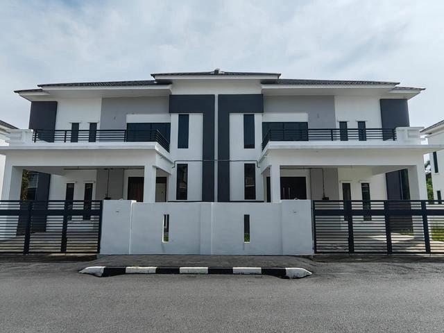 Alor Setar Town Area Mordern Rumah Berkembar 2 Tingkat Di Datuk Kumbar