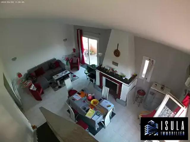 Alata 20167 Location appartement 4 pièces t4 au dernier étage terrasse