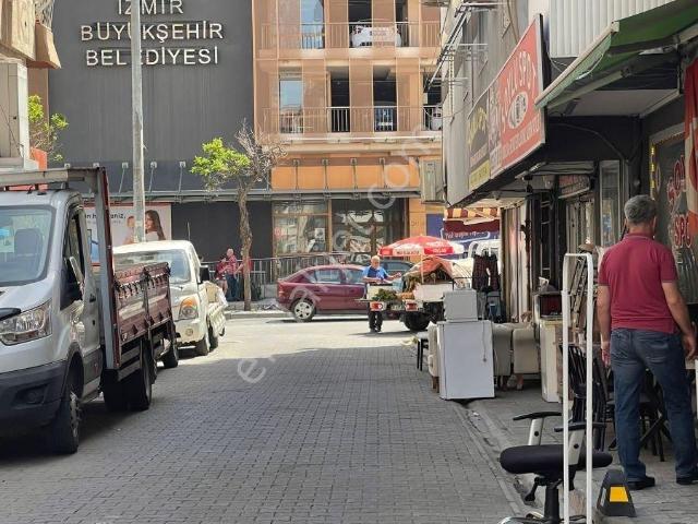 Alaybey Migros Karşısında Çatı Sorunu Olmayan 3+1 Satılık