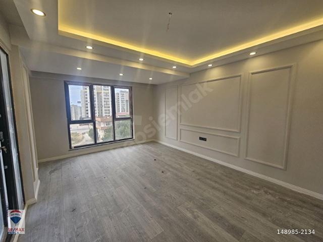 ALAÇAM CADDESİNE YAKIN KONUMDA LÜX 2+1 DAİRE