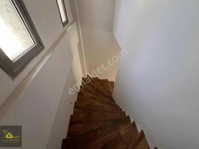 Alaçatı'da Müstakil Havuzlu Lüks Villa Çarşıya Ve Plaja Yakın