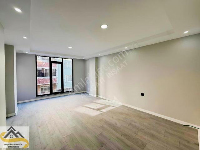 Alaçatı Dan Net 135 M2 3+1 Oturma Hazır Lüks Daireler
