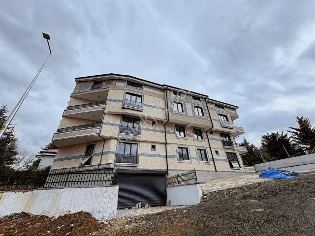 Alaçatı'dan İncek'te Bulvara Yakın Anahtar Teslim Yüksek Giriş