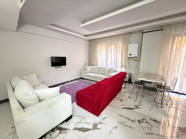 Alaçatı'dan İncek'te Ebeveyn Banyolu/eşyalı 2+1 Lüks Dubleks