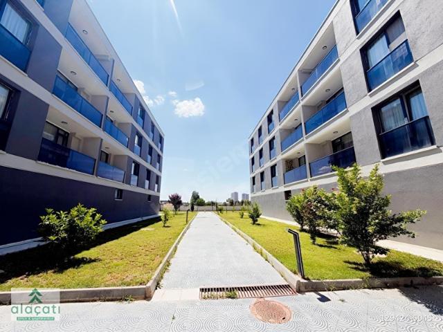 Alaçatı'dan KONUM İNCEK YAŞAM MERKEZİNDE GENİŞ FERAH 1+1 KİRALIK