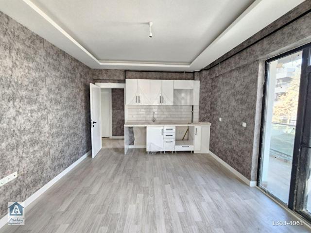 Alaçatı'dan sıfırbulvara yakınön cepheyerden ısıtma kiralık