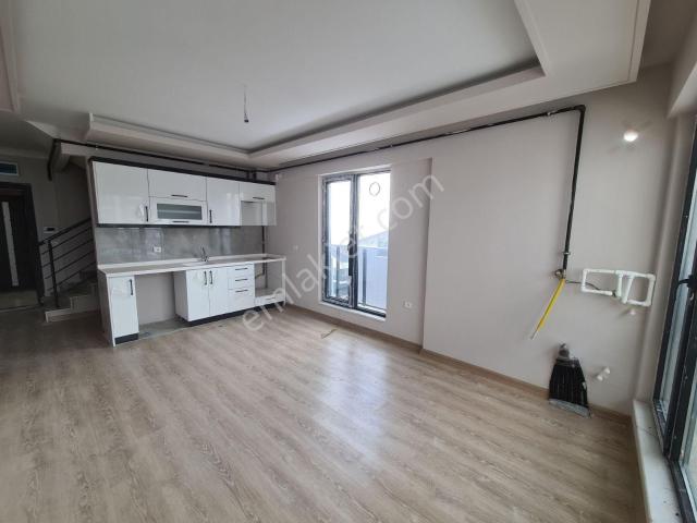 Alaçatı'dan Yüzde %80 Kredi İmkanı Vadi Manzaralı /teraslı/