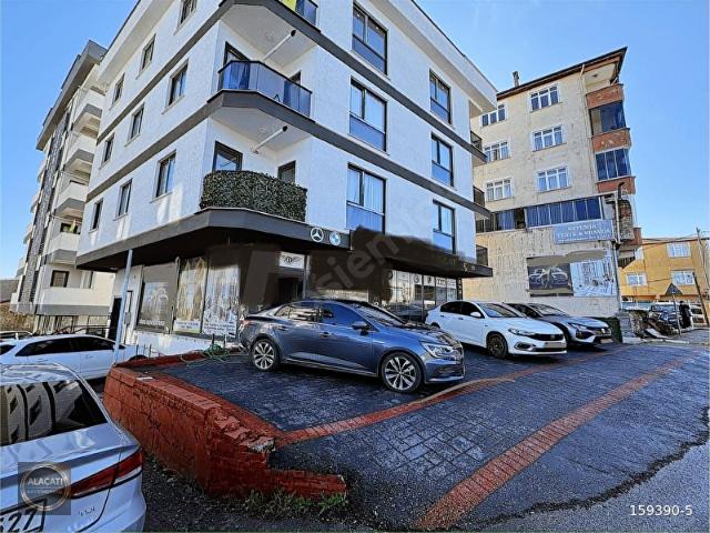 ALAÇATI GAYRİMENKULDEN ANA CADDEYE CEPHE 180 M SATILIK DÜKKAN