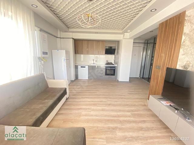 ALAÇATI'DAN İNCEK'TE BULVAR YAKINI EŞYALI 1+1 KİRALIK DAİRE