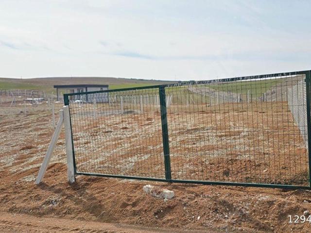 ALAÇATI'DAN KAHRAMANKAZAN ALPAGUT'TA ELEKTRİK SU TEL ÖRGÜ HAZIR DURUMDA YERLEŞİMLİ HOBİ BAHÇESİ