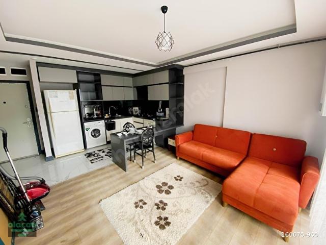 ALAÇATI'DAN KATTA EŞYALI KİRALIK 1+1 DAİRE