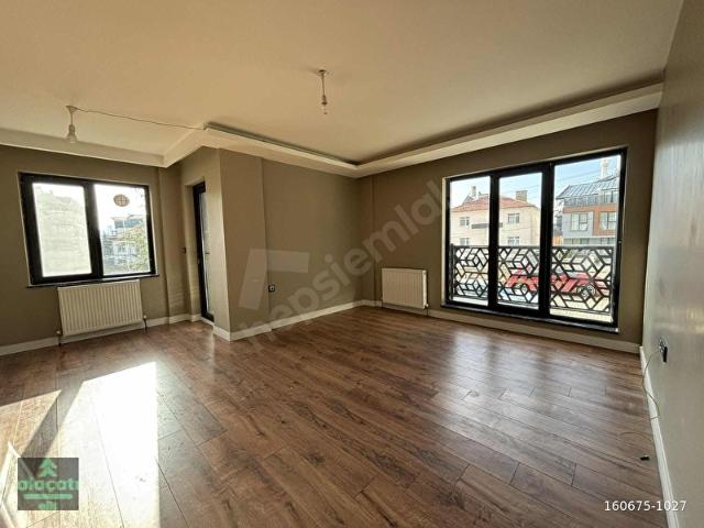 ALAÇATI'DAN KİRALIK DÜZ 2+1 DAİRE