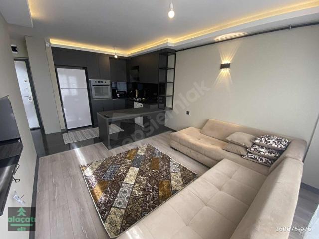ALAÇATI'DAN TAŞPINARDA ARAKAT EŞYALI KİRALIK DAİRE