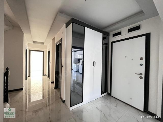 ALAÇATI'DAN TAPU MASRAFSIZ, KREDİ İMKANLI, TAKAS, GENİŞ 5+1 DUBLEKS