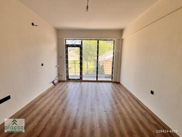 ALAÇATI'DAN UFUK ÜNİ.YAKINI 1+1 SATILIK DAİRE