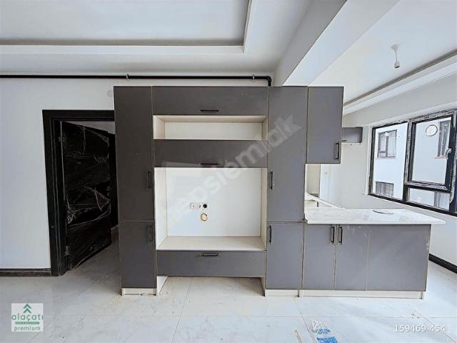 ALAÇATI'dan Yatırımlık Güzel konumda 1+1 daireler