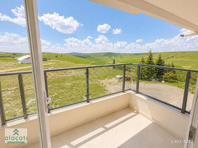 ALAÇATI'DAN 2 MİLYON KREDİ ARA KATTA İSKANLI 1+1 DAİRE