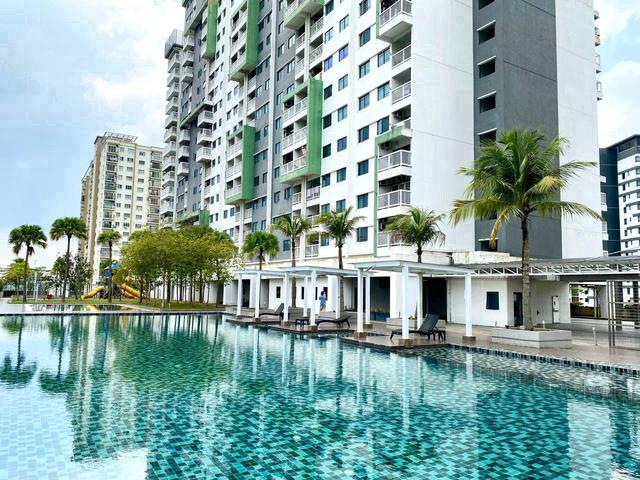 Alam Sanjung Condo Seksyen 22 Shah Alam MURAH Corner unit 912 sqft
