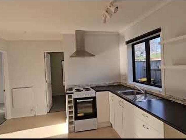 ALAMEIN CRT, MSTN 1 BDRM $400 P/W