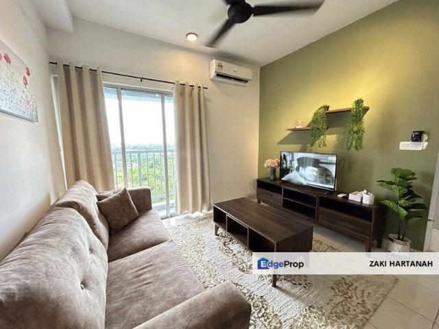 Alanis Residence