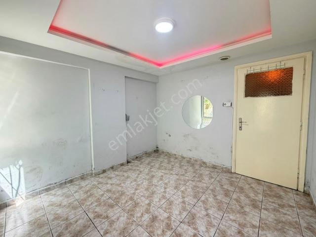 Alanya Cumhuriyet Mahallesinde Satılık 2+1 Eşyasız Daire