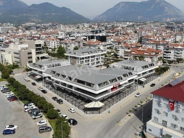 Alanya Alkü Yanındaki Plaza'da Kiralık İşyeri