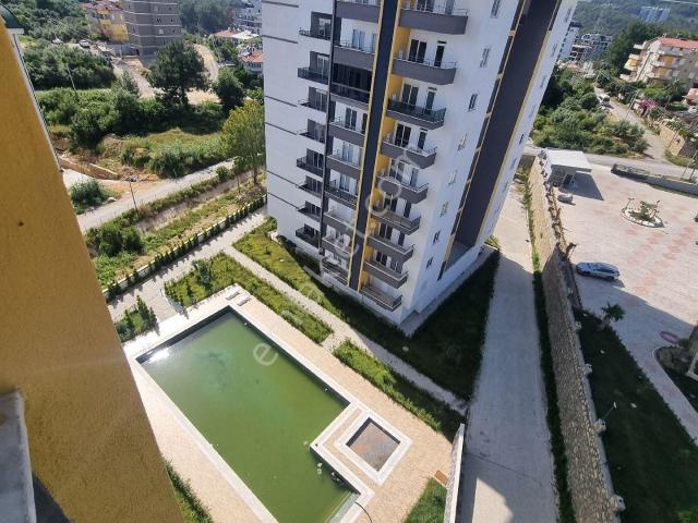 Alanya Avsalarda Satılık Deniz Manzaralı 3+1