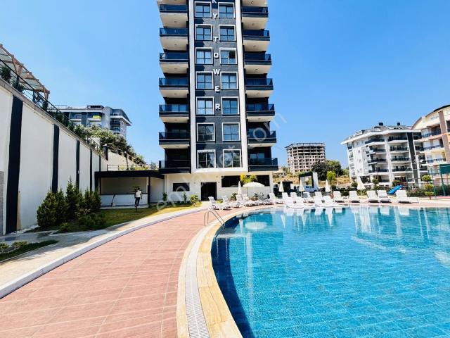 Alanya Avsallar’da Site İçinde Kiralık Modern 1+1 Daire