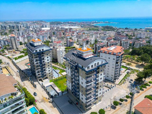 Alanya Avsallar'da Denize 800 Metre Lüks 3+2 Bahçe Dubleksi Daire