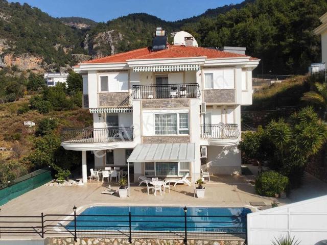 Alanya Bektaşta Ultra Lüks Full Deniz Manzaralı Satlık 6+2 Villa