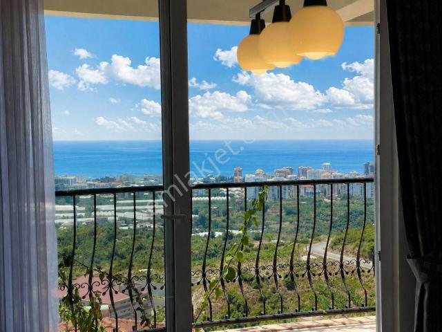 Alanya Gold Cıty Hotel'de Full Deniz Manzaralı Uzun Dönem Kiralık 1+1 Daire
