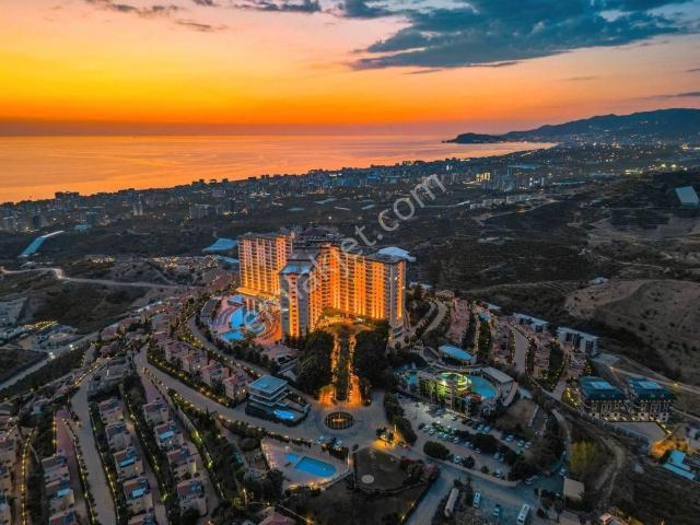 Alanya Gold City’de | Deniz Manzaralı | Full Kompleks 1+1 Satılık Daire