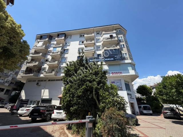 Alanya Da Adliye Civarında Kiralık Ofis 2+1