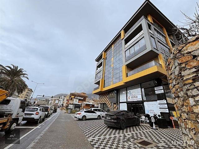 ALANYA ÇEVRE YOLU ÜZERİ ONUR PLAZADA SATILIK 2+1 LÜKS OFİS