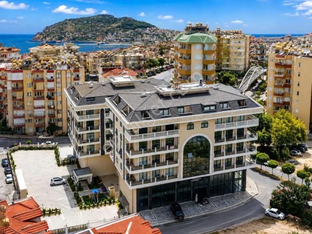 Alanya Fığla Mah. 3+1 Ayrı Mutfaklı 180m2 Dairemiz