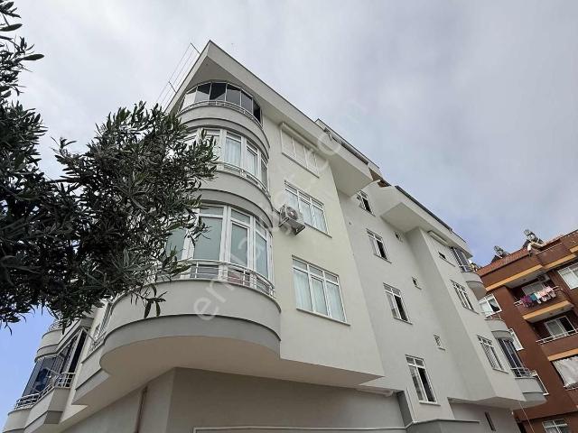 Alanya Konaklı Merkezin'de Kiralık 2+1 Geniş Daire