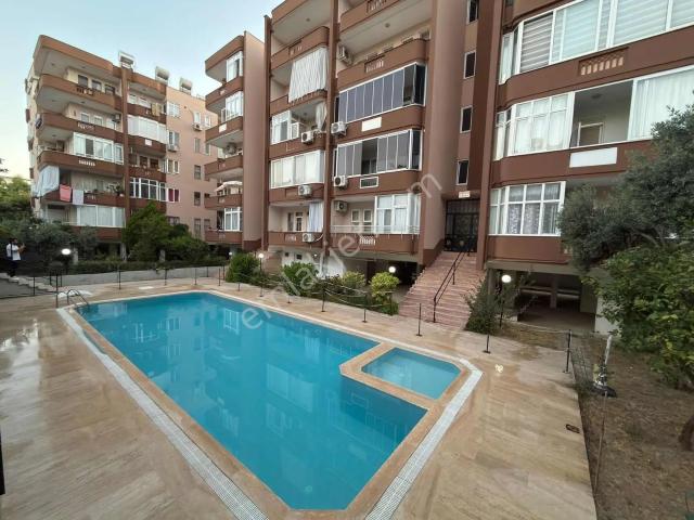 Alanya Konaklıda Denize 500m 2+1 Havuzlu Daire