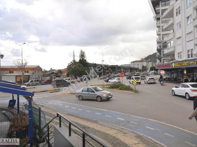 Alanya Kadıpaşa Mahallesi Kiralık 130 M2 Dükkan / İş Yeri Ofis