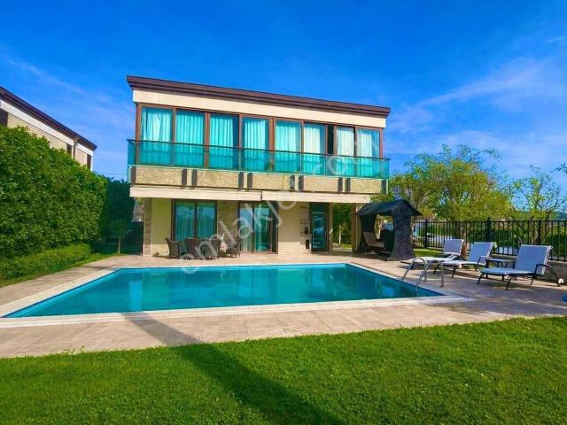Alanya Kargıcak'ta Deniz Manzaralı Müstakil Havuzlu 3+1 Lüks Villa