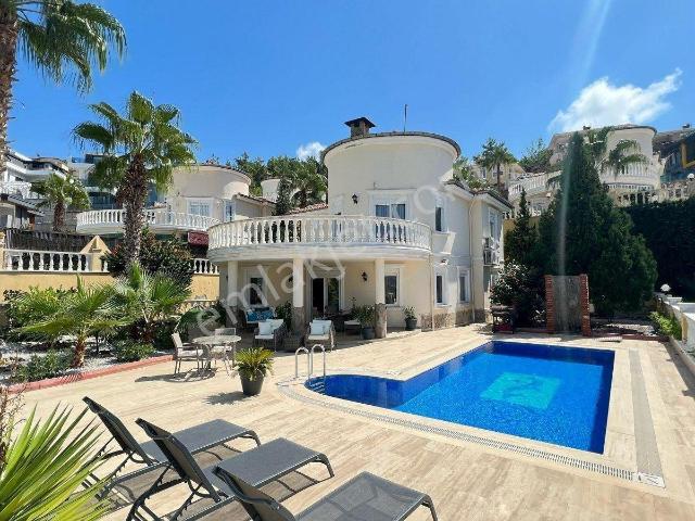 Alanya Kargıcak’ta Deniz Manzaralı Full Eşyalı 3+1 Satılık Müstakil Villa